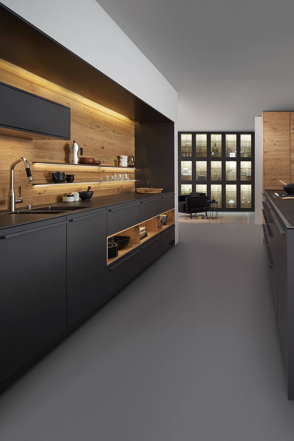 Kitchen cabinet